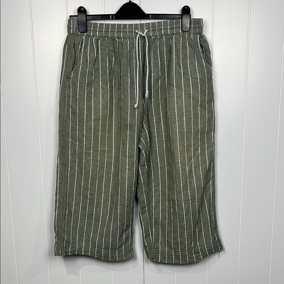 Beachlunchlounge Womens Capri Pants L Dusty Green White Stretch Waist Wide Leg - Picture 1 of 11
